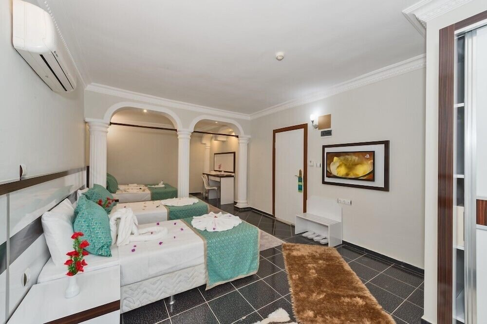 Family Room, Connecting Rooms, Sea View photo 3