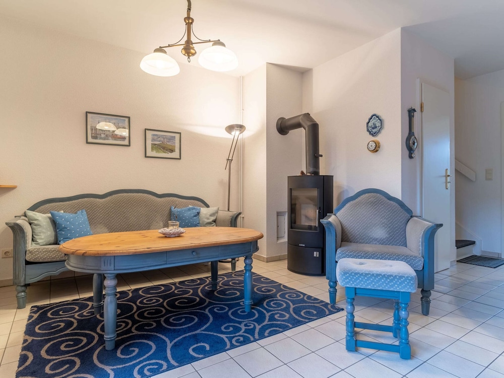 Apartment photo 2