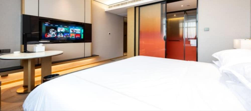 Business Suite photo 2