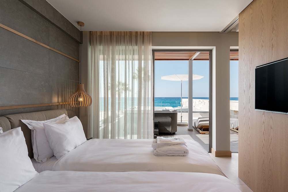 Suite, Sea View (Ikones)