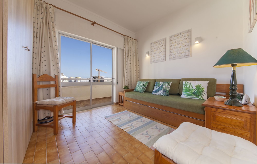 Apartment, 2 Bedrooms, Balcony