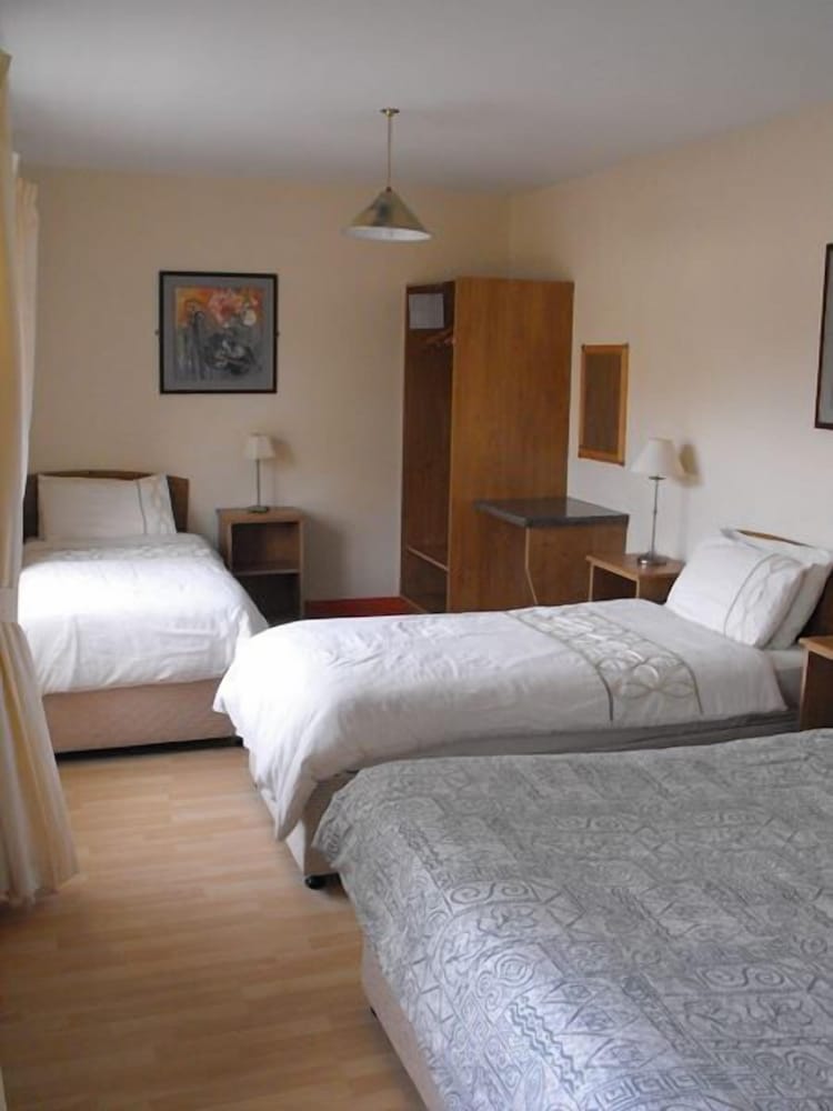 Family Quadruple Room, 1 Bedroom, Ensuite photo 1