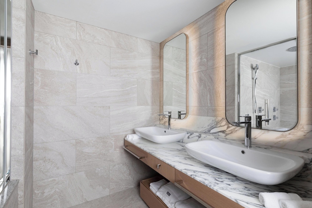 Junior Suite, 1 King Bed (View) - Photo 22