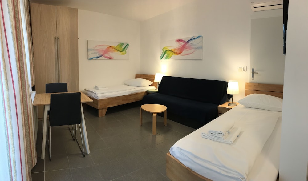 Studio, Terrace, Garden View (50€ Cleaning Fee On Top Of The Rate)