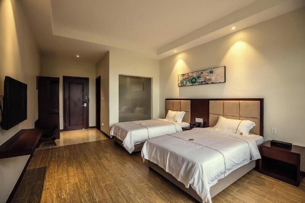 Handicap Twin Room, 2 Double Beds, Garden View (Extra Bed Available) photo 1