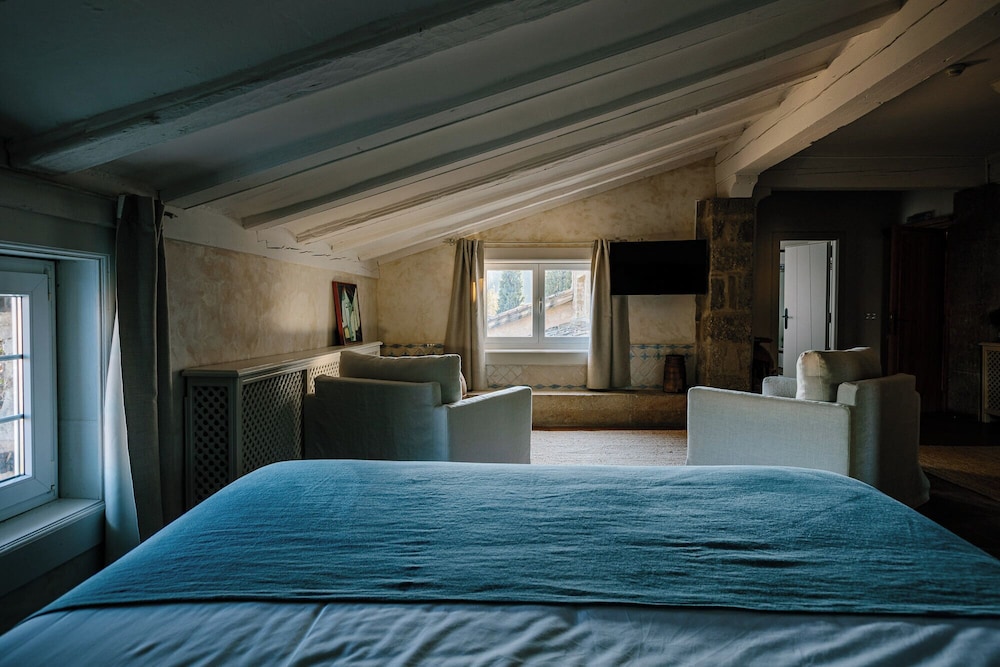 Suite, Garden View