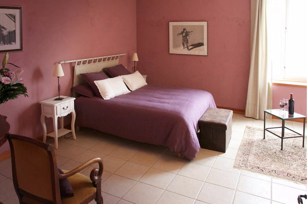 Double Room (Prune) photo 3