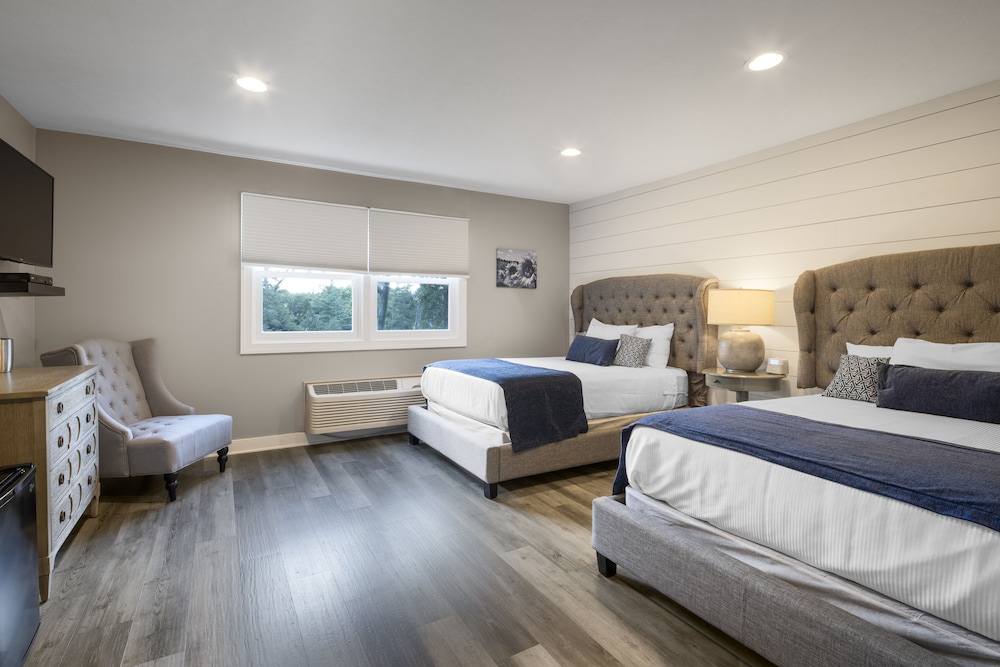Standard Room, 2 Double Beds photo 1