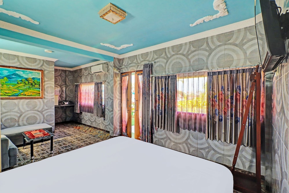 Deluxe Suite photo 2