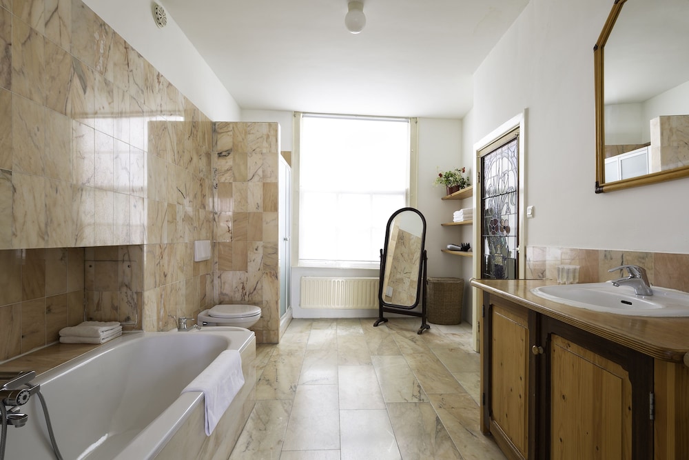 Traditional Double Room, Annex Building photo 3