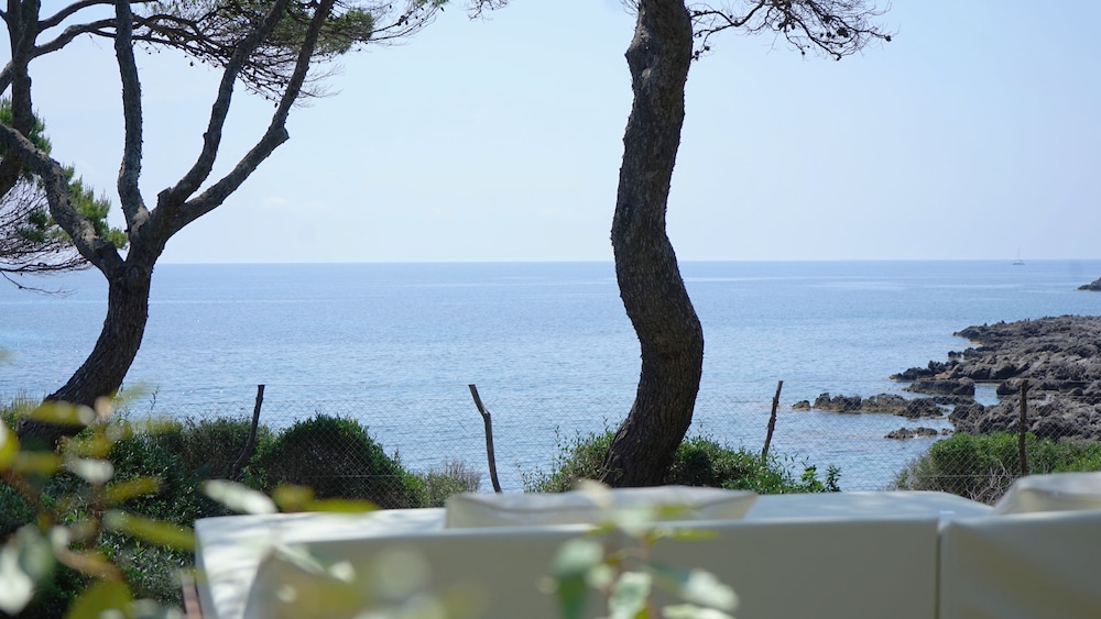 Luxury Suite, Terrace, Sea View (private chillout with sea view) thumbnail 6