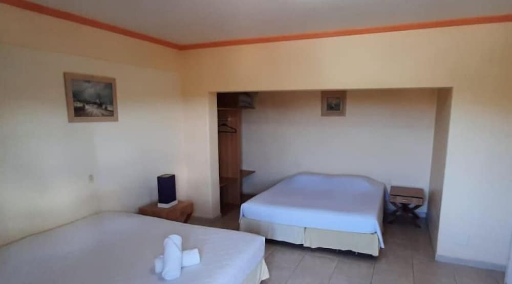 Standard Quadruple Room, Multiple Beds - Photo 10