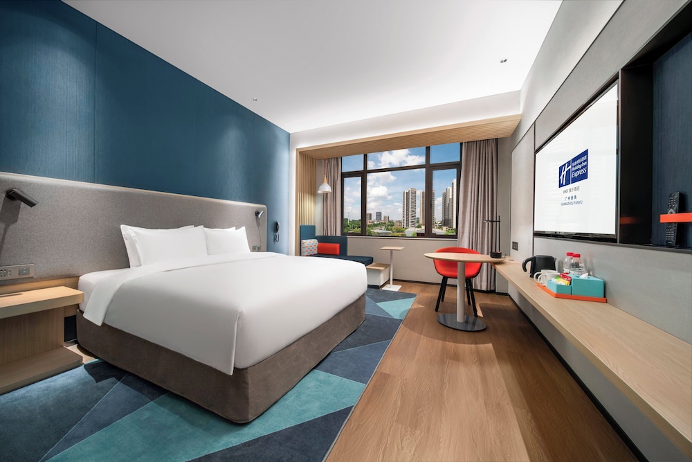 Room (Specialty) - Photo 2