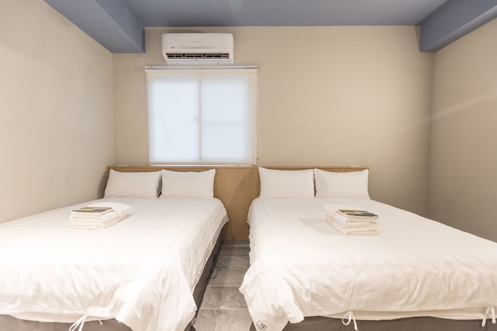 Standard Quadruple Room - Photo 2