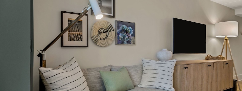 Junior Suite ADA - Photo 2