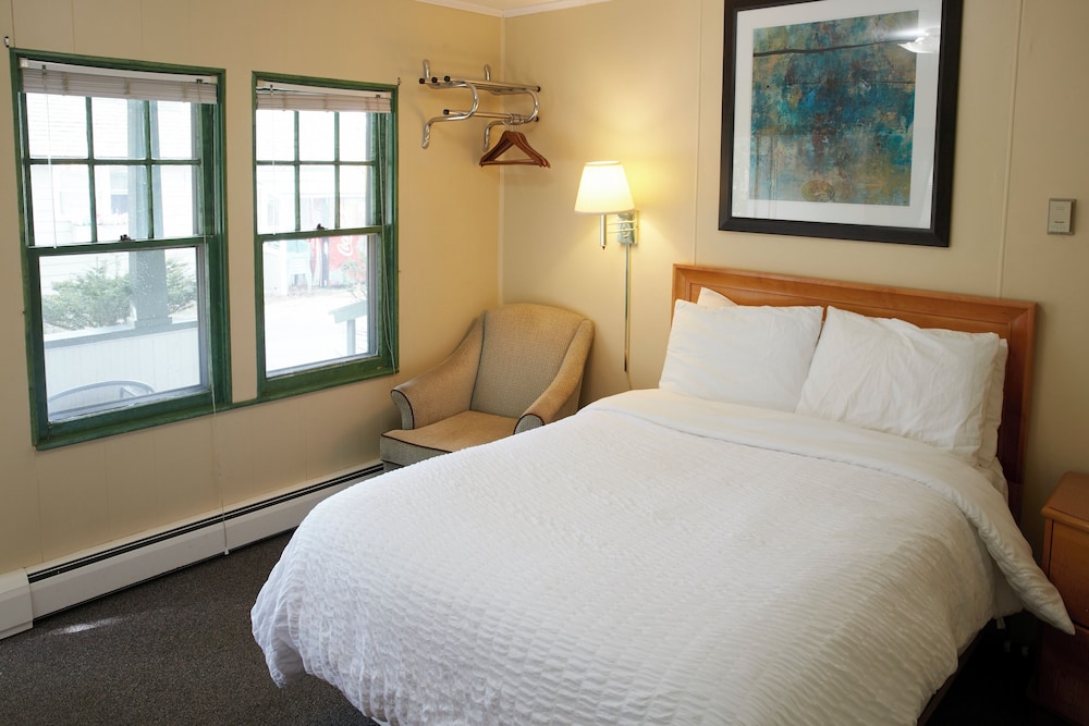 Economy Room