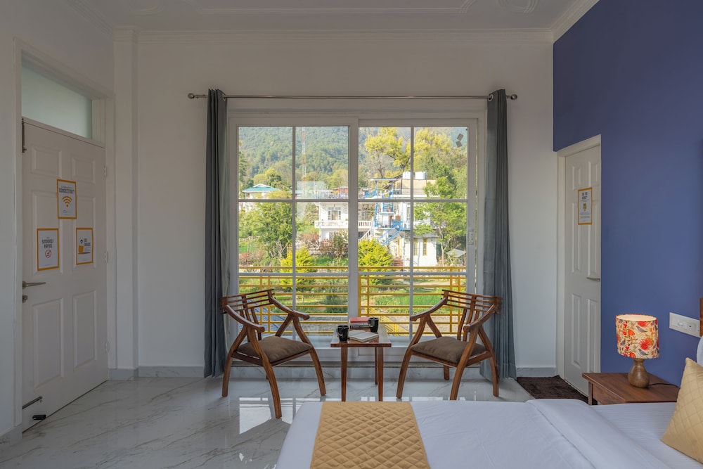 Superior Double Room with Balcony photo 2