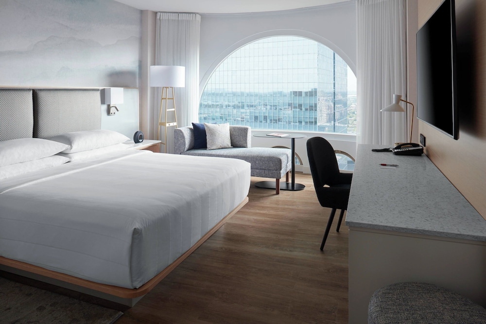 Club Room, 1 King Bed - Photo 4