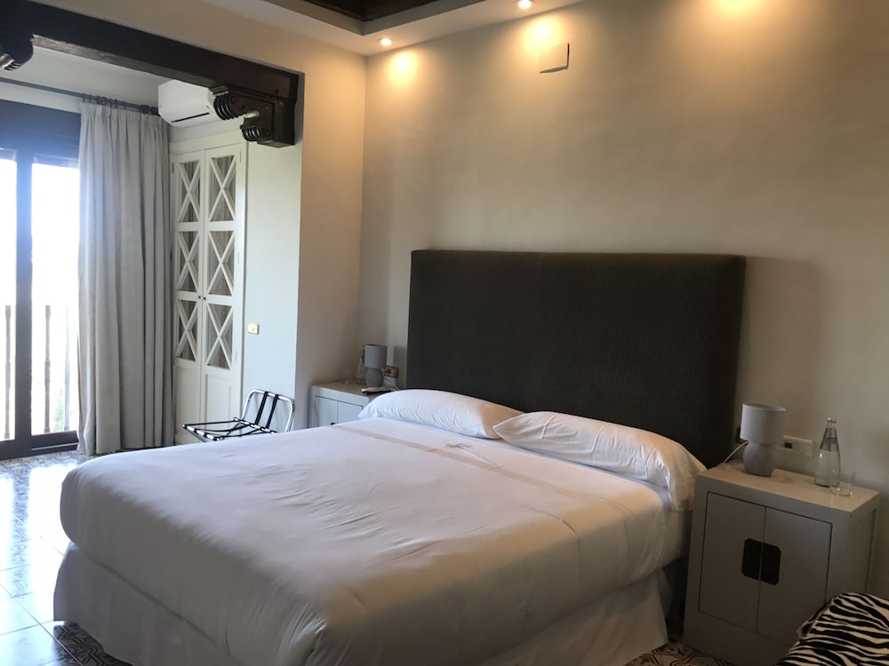 Panoramic Double Room (Bridge view) photo 3