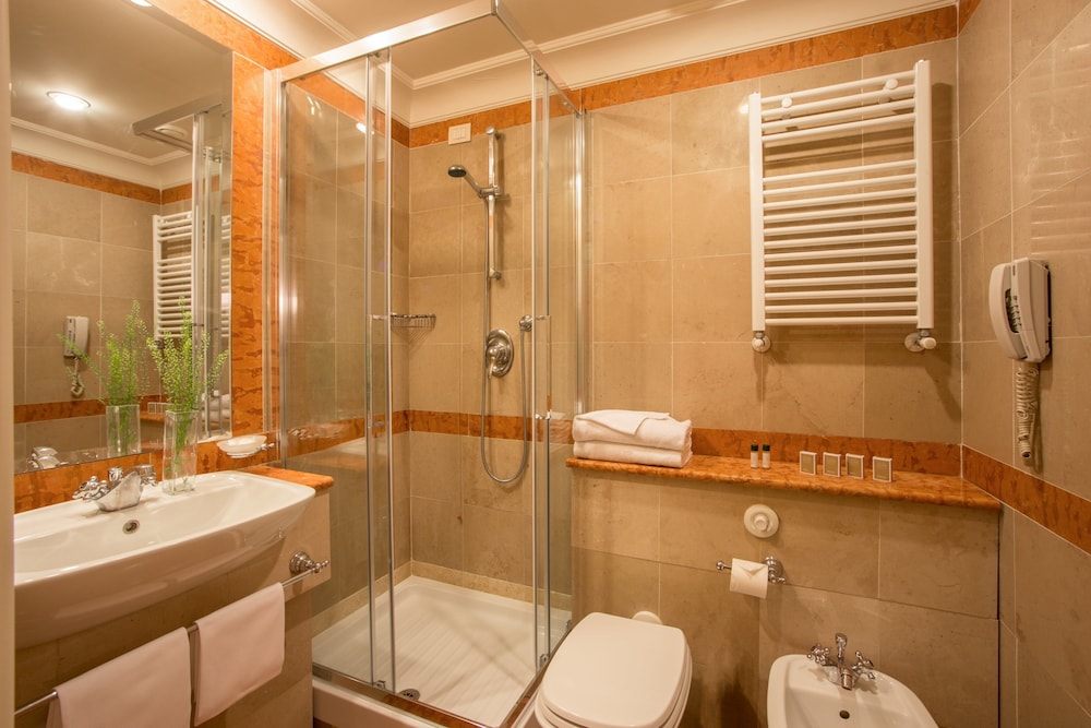 Economy Quadruple Room
