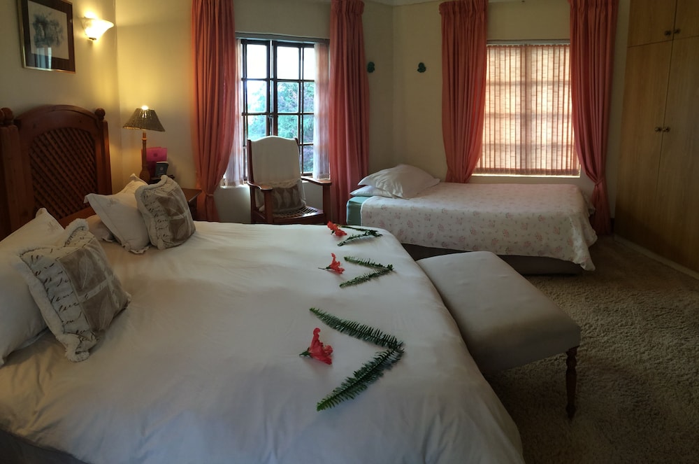 Main House Triple Room photo 3