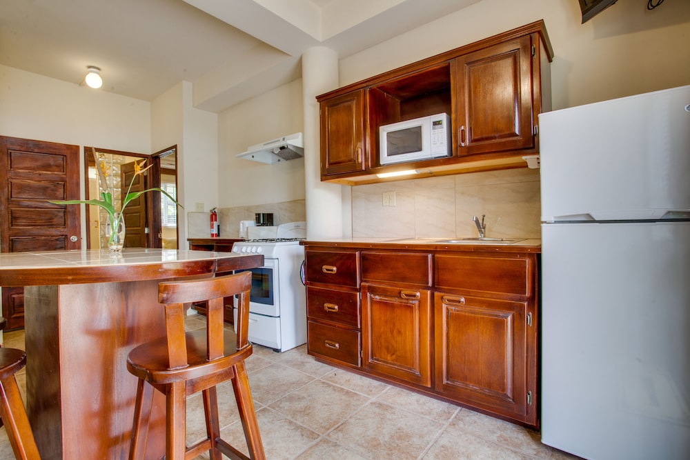 Standard Apartment, 2 Bedrooms, Kitchen, Sea View photo 3