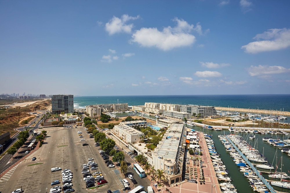 Penthouse Suite, 1 Bedroom, 1 King, Sea View thumbnail 5