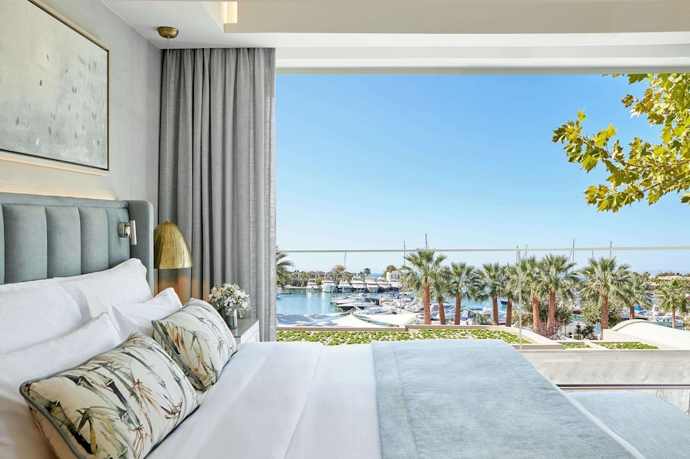 Suite, 1 Bedroom, Pool View (Grand Balcony)