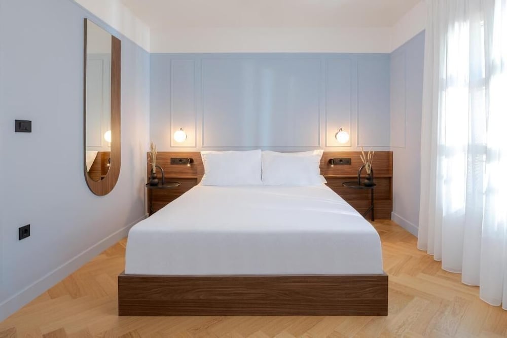 Deluxe Double Room - Photo 4