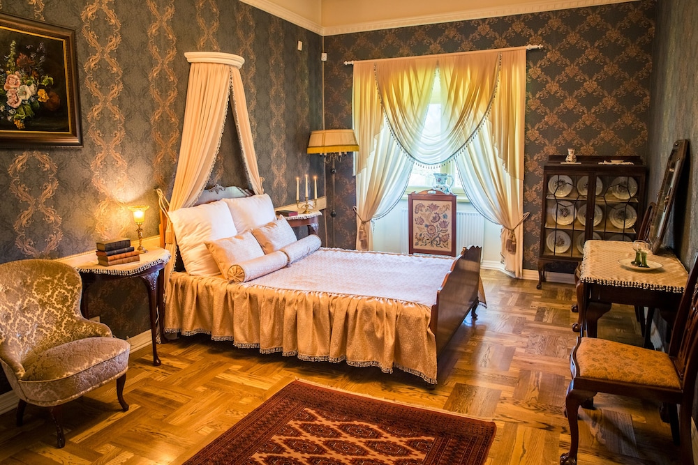 Deluxe Quadruple Room, 2 Double Beds, Non Smoking photo 1