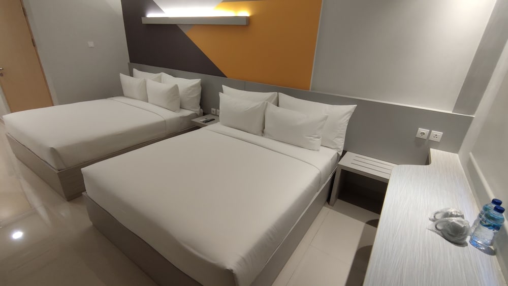 Family Quadruple Room - Photo 4