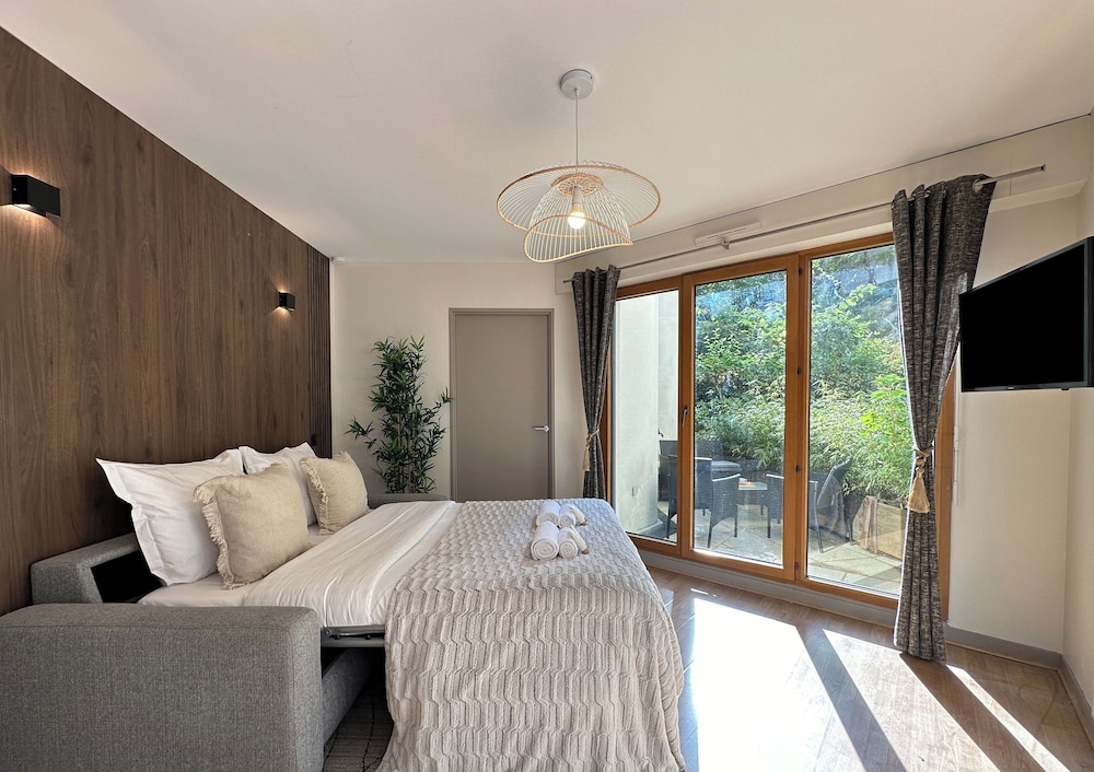 Comfort Studio, Garden View
