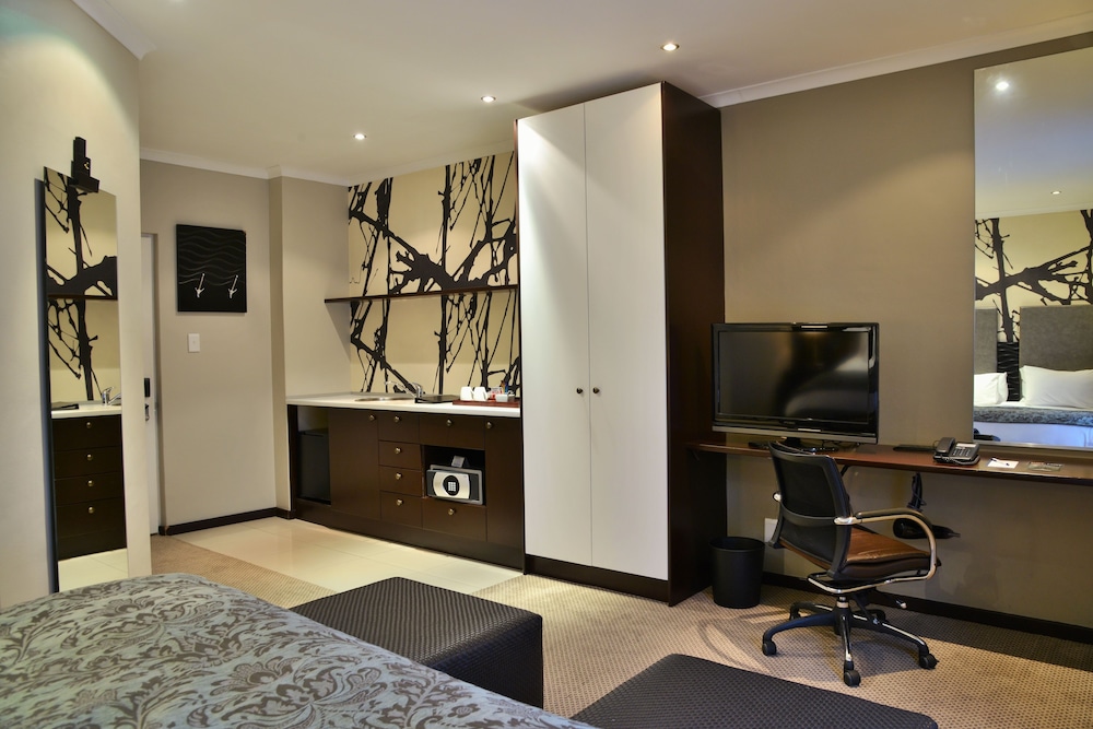 Apartment, 1 Bedroom - Photo 2