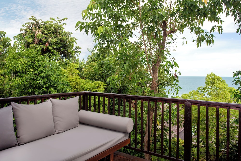 Two Bedroom Ocean View Duplex Pool Villa - Photo 8