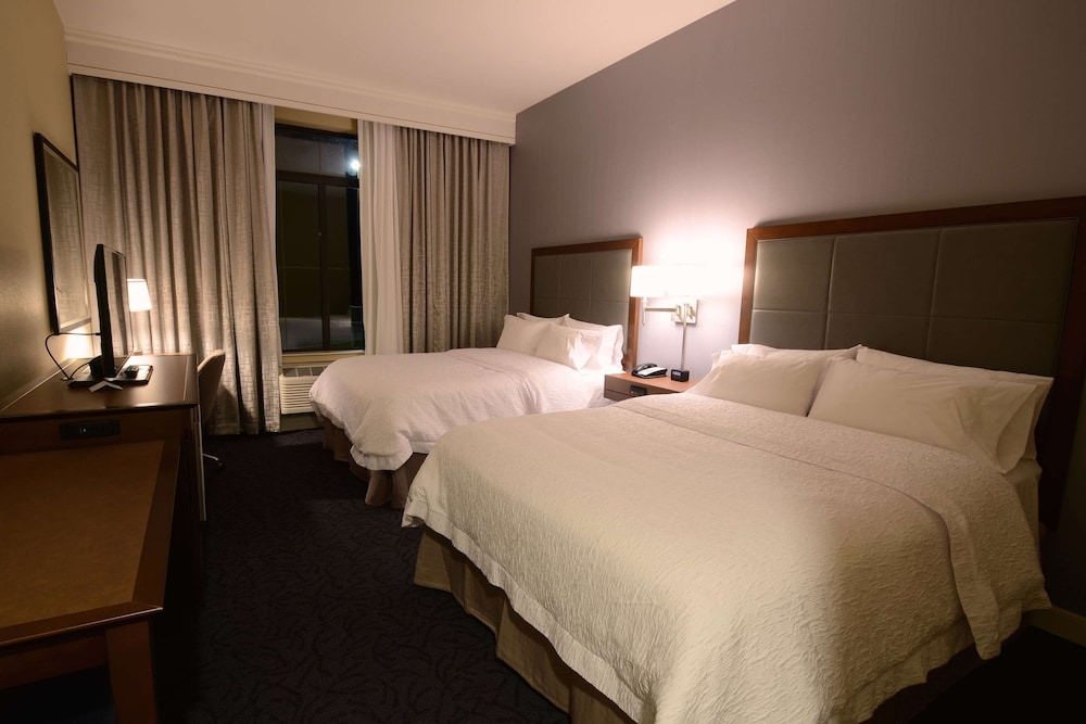 Room, 2 Queen Beds, Accessible, Non Smoking
