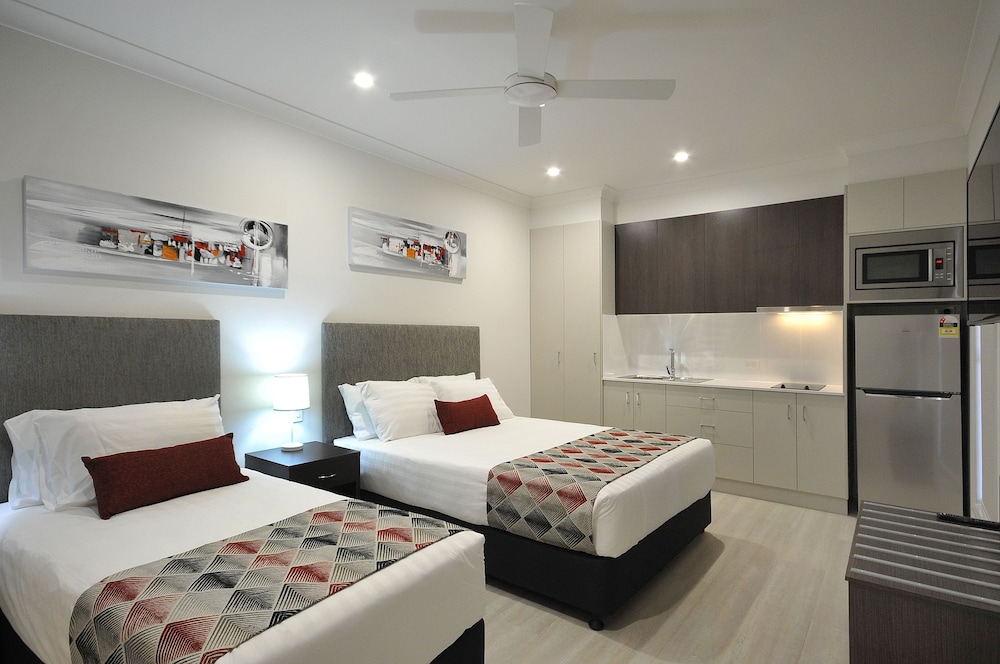 Spacious Twin Studio Apartment photo 2