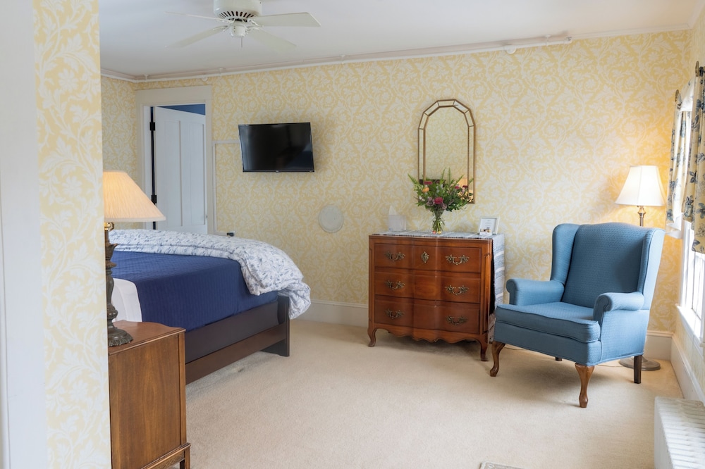 Room, 1 Queen Bed, Mountain View