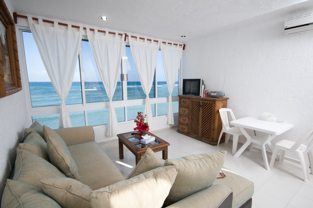 Basic Apartment, 1 Bedroom, Kitchenette, Beachfront