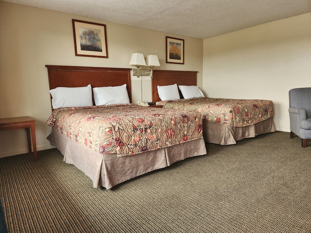 2 Double Beds, Non Smoking photo 1