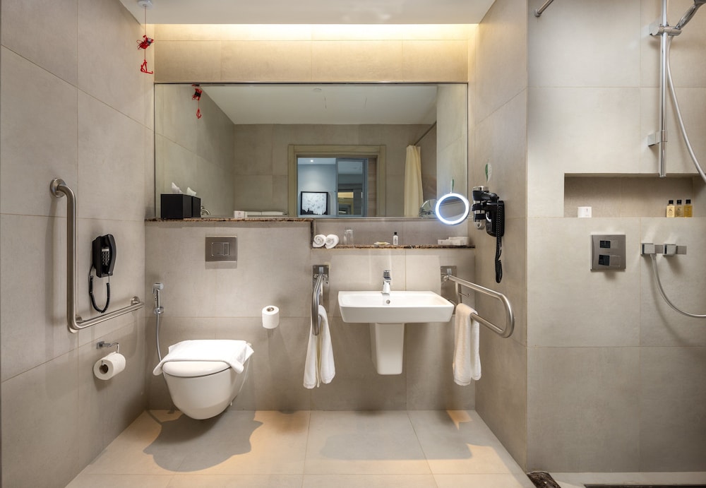 Deluxe Room, 2 Bedrooms - Photo 17