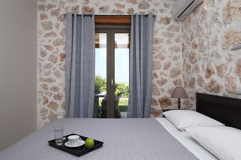 Luxury Villa, 2 Bedrooms, Sea View (Iro) photo 2
