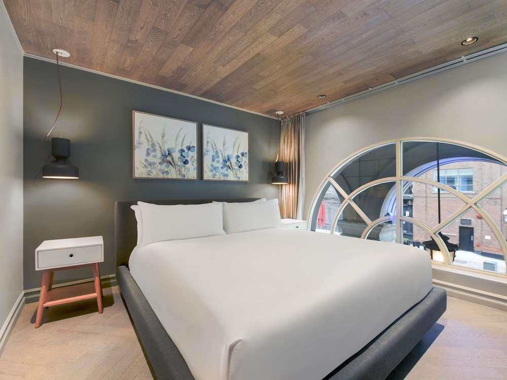 Junior Suite, 1 King Bed
