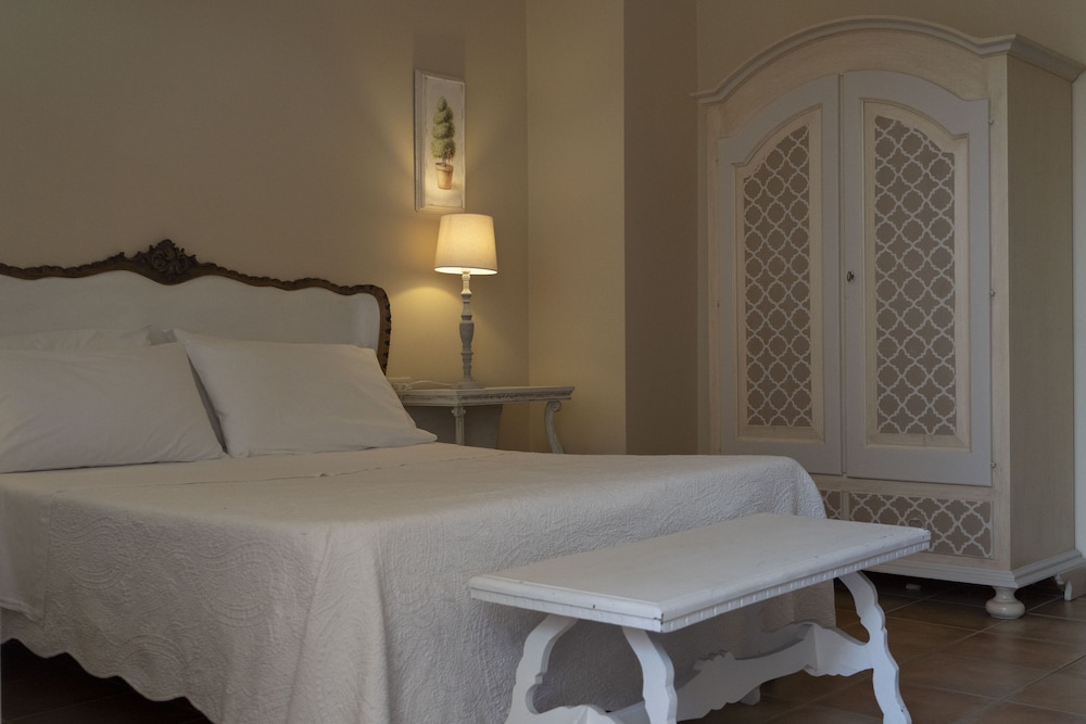 Basic Double Room, Ensuite photo 1