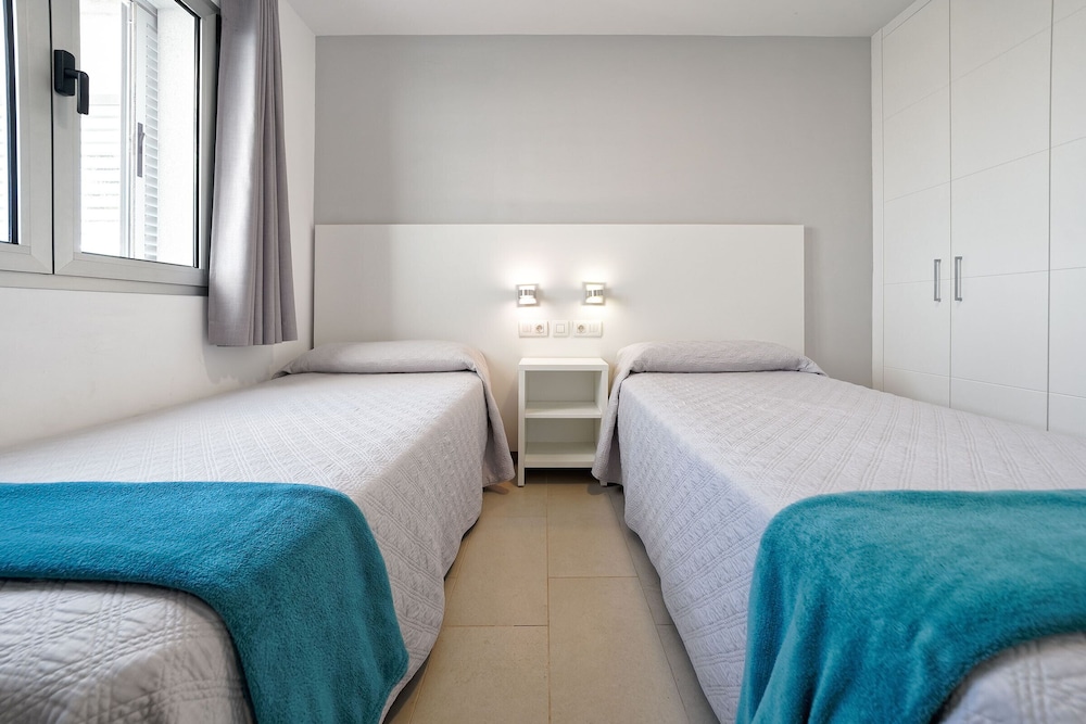 Apartamento, 2 Habitaciones, Balcón, Vista al Mar