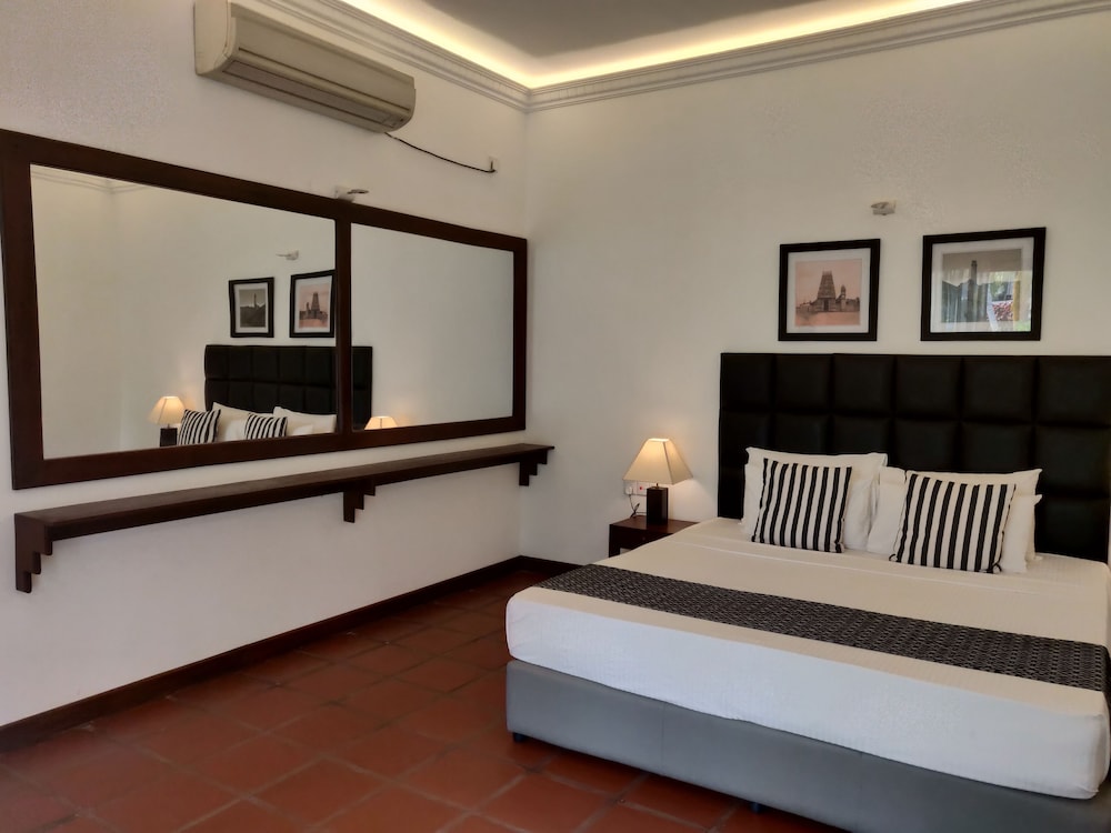 Apartment with 3 Bedrooms and Complimentary Airport Transfer