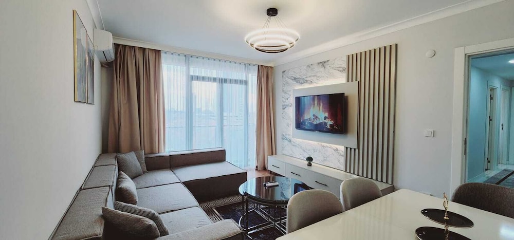 Luxury Apartment photo 2