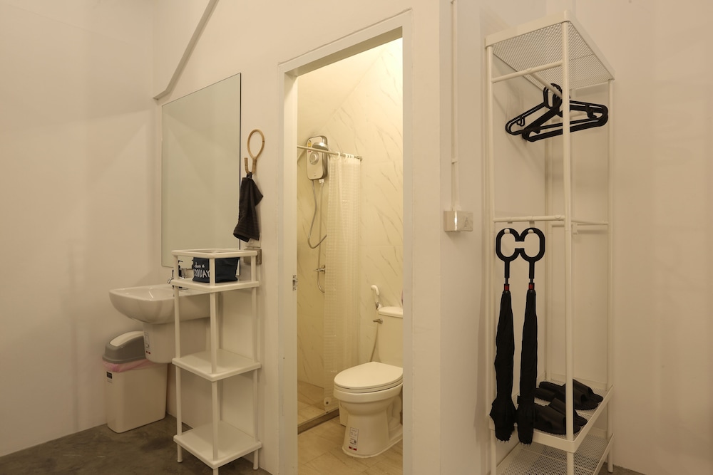 Quadruple Room - Photo 10