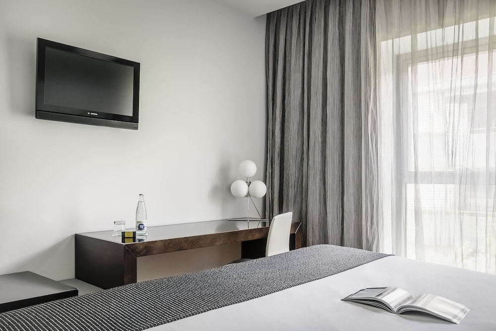 Single Room photo 2