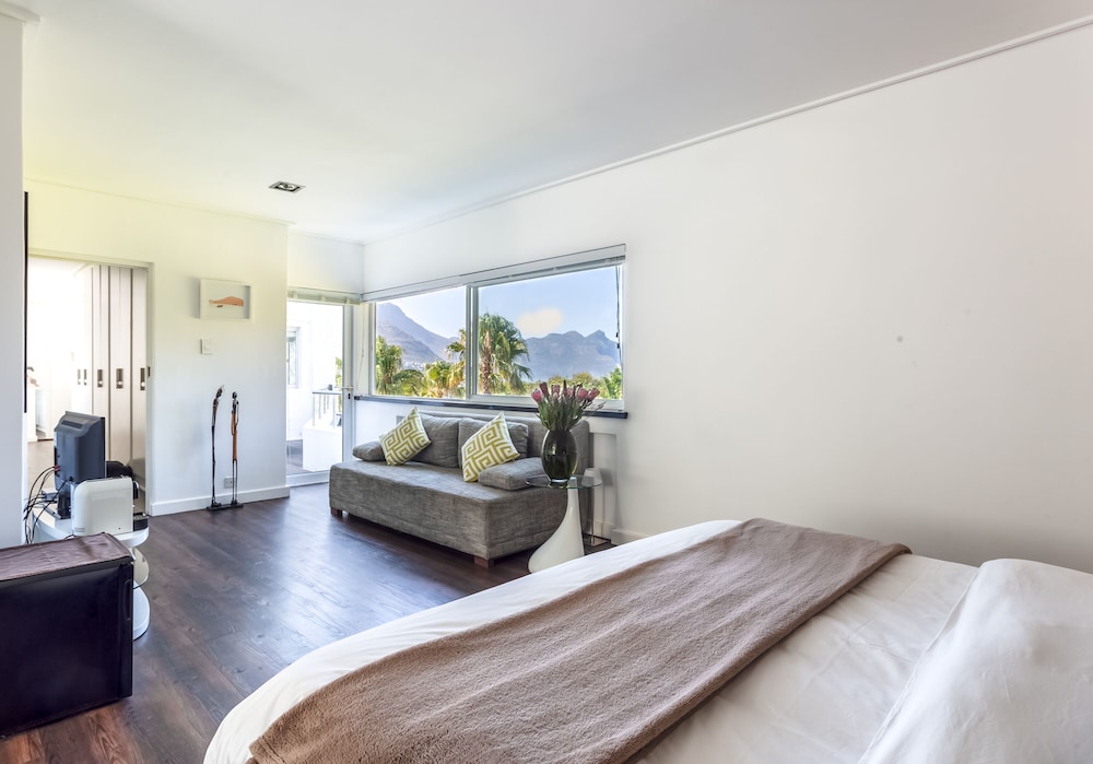 Cosmopolitan Suite photo 3