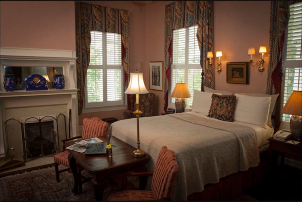 Macon Room photo 2